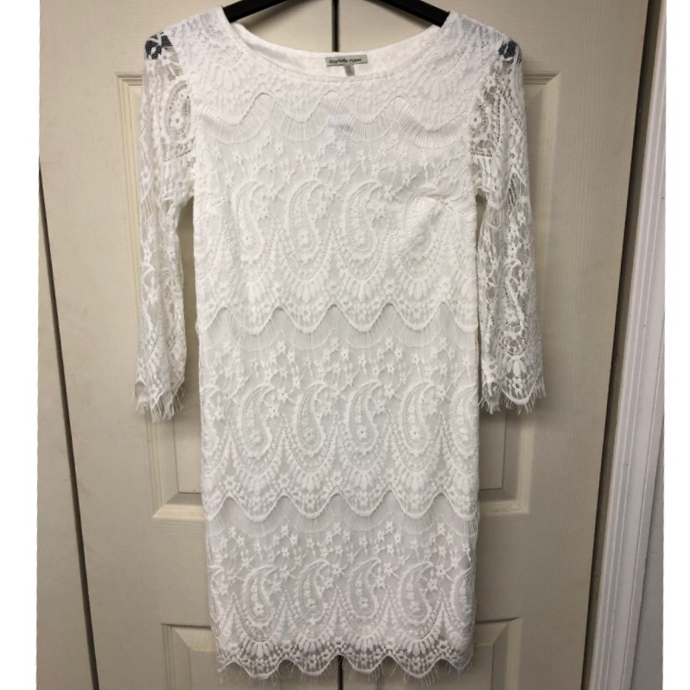 White lace quarter sleeve dress